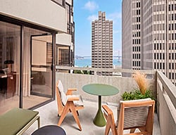 Hotel The Jay Autograph Collection
