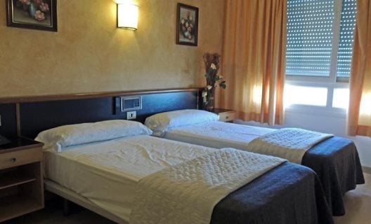 Hotel Vilobi Park Girona Airport www.quierohotel.com