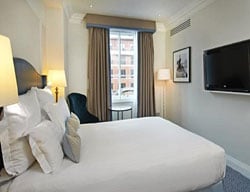 Hotel Waldorf Hilton
