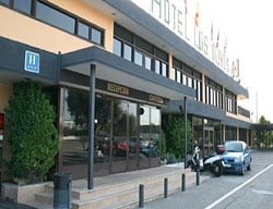 Ofertas Hotel Los Olivos + Entradas 2 Días a Warner Madrid