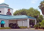 Hotel Clarion Inn & Suites Near Fort Sam Houston
