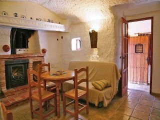 Cuevas La Atalaya