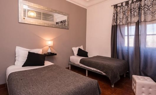 Dinastia Guesthouse