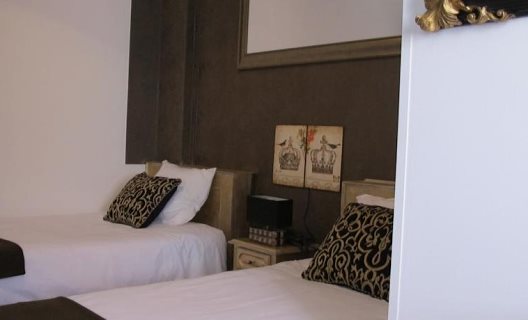 Dinastia Guesthouse