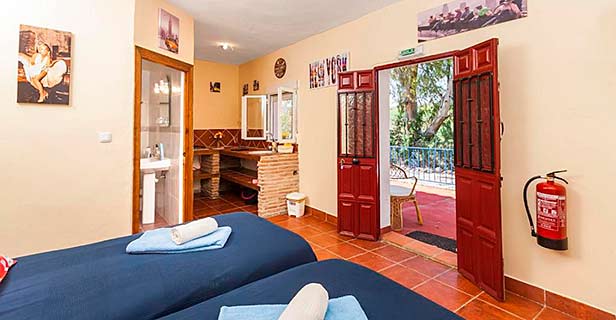 Dos Alamos B&b