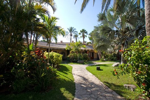 Dunas Suites & Villas Resort