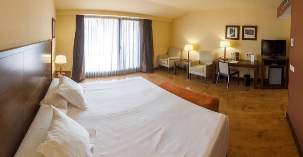 Gran Hotel Ciudad De Barbastro