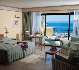 Grand Hotel