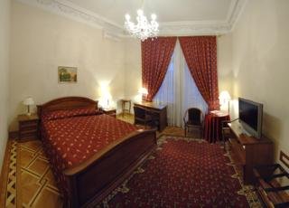 Grand Hotel