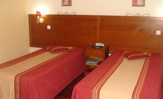 Grande Pensao Residencial Alcobia