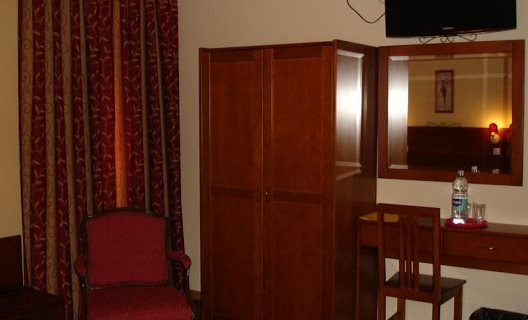 Grande Pensao Residencial Alcobia
