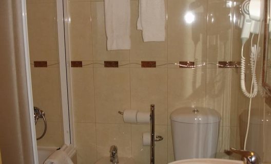 Grande Pensao Residencial Alcobia