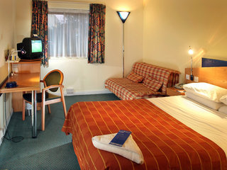 Holiday Inn Express Birmingham Oldbury M5-jct.2