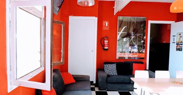 Home Backpackers Valencia