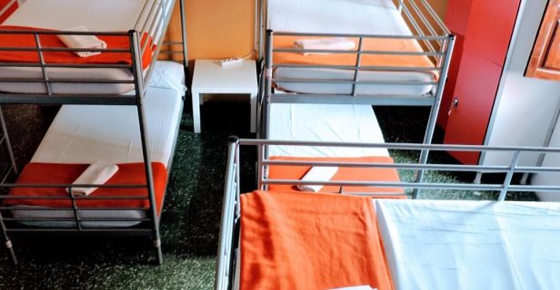 Home Backpackers Valencia