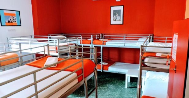 Home Backpackers Valencia