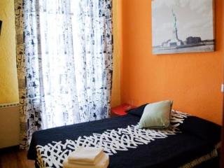 Hostal 12 Rooms