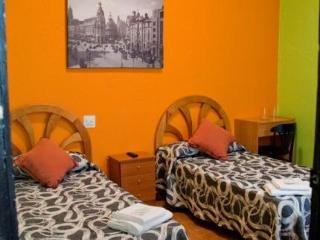 Hostal 12 Rooms