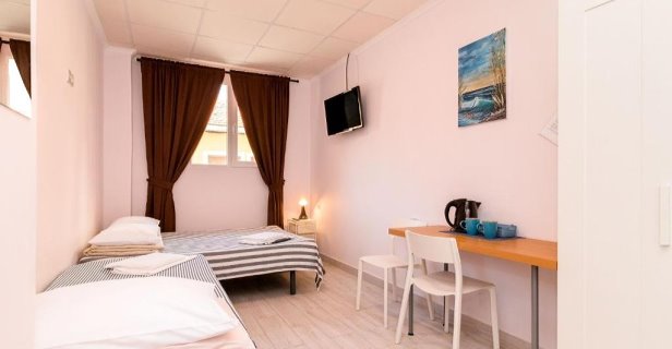 Hostal 7a