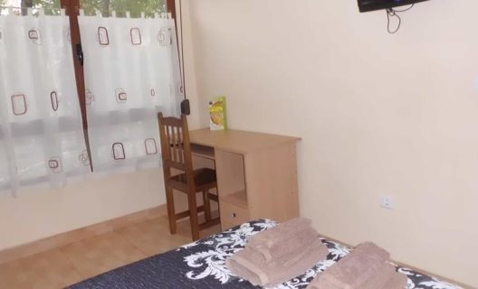 Hostal Abastos