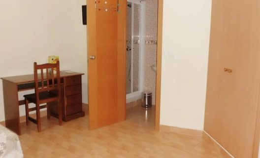 Hostal Abastos
