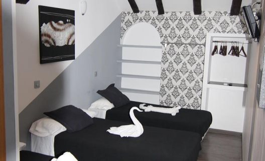 Hostal Abril Madrid