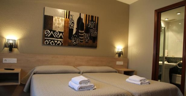 Hostal Acella