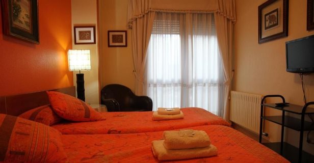 Hostal Acella
