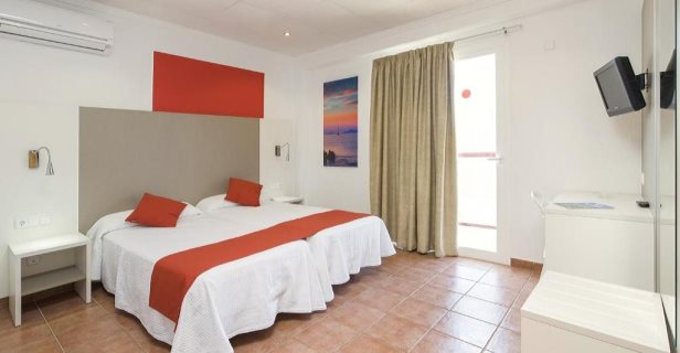 Hostal Adelino