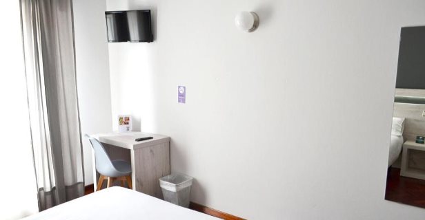 Hostal Alda Puerta Coruña