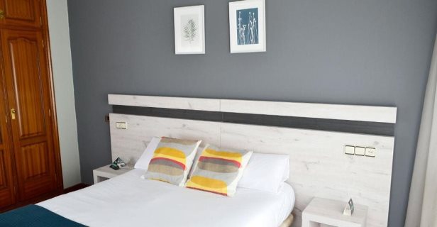 Hostal Alda Puerta Coruña