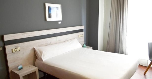 Hostal Alda Puerta Coruña