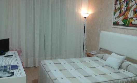 Hostal Alhaja Playa
