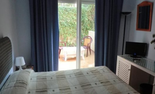Hostal Alhaja Playa