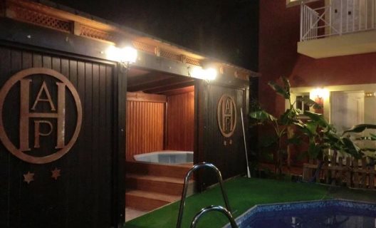 Hostal Alhaja Playa
