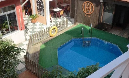 Hostal Alhaja Playa
