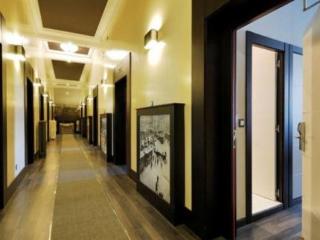 Hostal Alhambra Suites