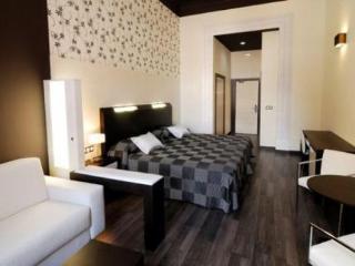 Hostal Alhambra Suites