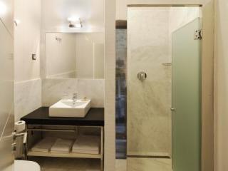 Hostal Alhambra Suites