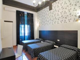 Hostal Alhambra Suites