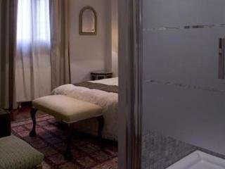 Hostal Almunia De San Miguel