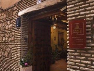Hostal Almunia De San Miguel