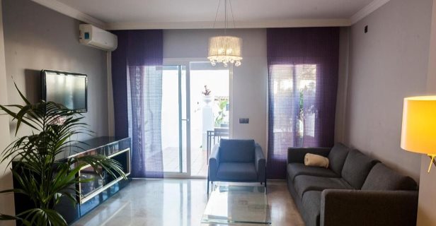 Hostal Apartamentos Abril