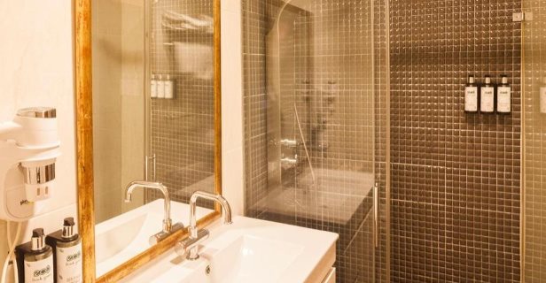 Hostal Apartamentos Abril