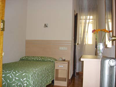 Hostal Avenida