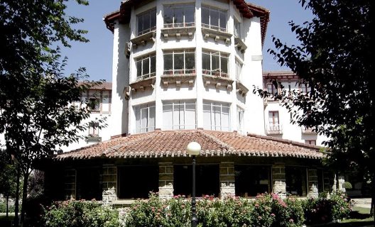 Hostal Ayestaran