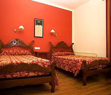Hostal Ayestaran