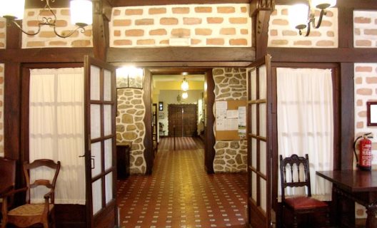Hostal Ayestaran