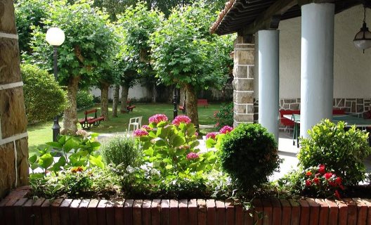 Hostal Ayestaran