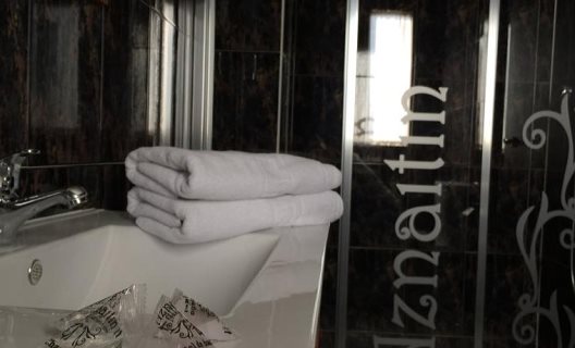 Hostal Aznaitin